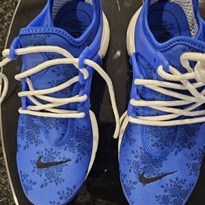 Nike Blue Floral Air Presto Running Shoes